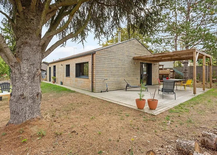 Ferienhaus La Maison En Bois - Confortable Et Paisible Avec Jardin